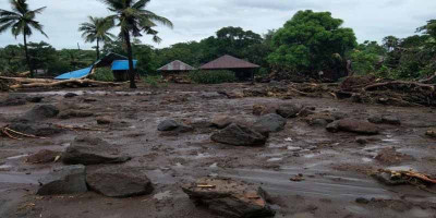 Ketua DPR Minta Pihak Terkait Pro Aktif Tangani Banjir Bandang di NTT