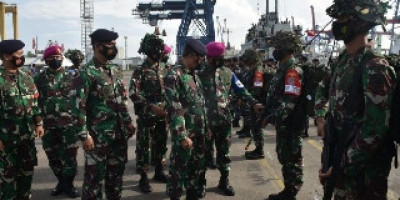 Marinir Gelar Pasukan dan Material Tempur