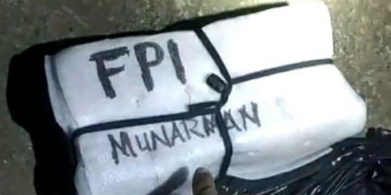 Benda Bertuliskan 'FPI Munarman' di Depok, Ini Kata Polisi