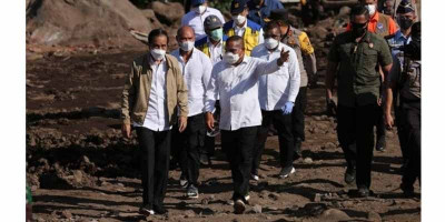 Presiden Jokowi Pastikan Kementerian PUPR Siap Bangun Rumah Relokasi Bencana