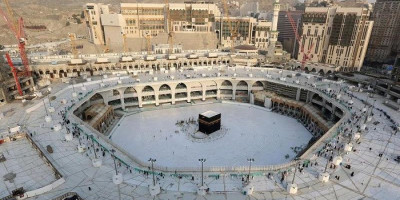 Simak! Ini Syarat Utama Umrah dan Salat di Masjidil Haram dan Masjid Nabawi