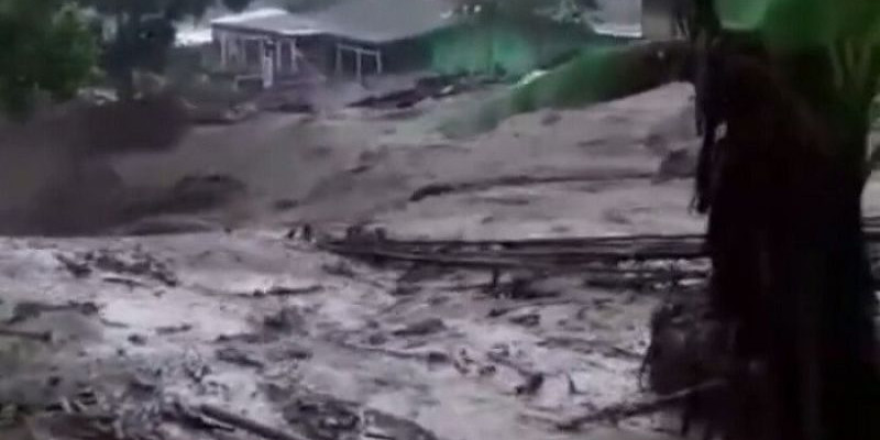 Masyarakat Jawa Barat Diminta Waspada Ancaman Banjir Bandang