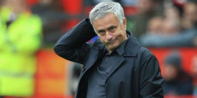 Tottenham Hotspur Resmi Pecat Mourinho, Simak Statistik The Special One Ini
