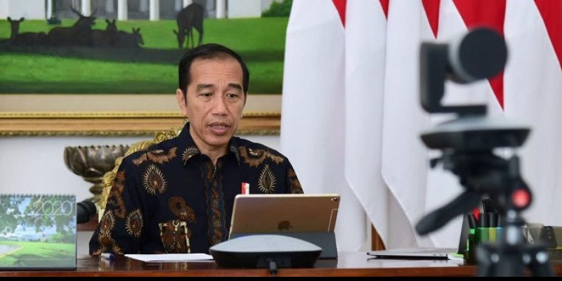 Tinjau Vaksinasi Pelaku Seni, Jokowi: <i>Eling Lan Waspodo</i>