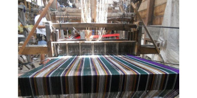 Bikin Bangga, Sarung Tradisional Cerme Tembus Pasar Dunia
