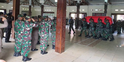 Jenazah Kabinda Papua Diterbangkan ke Jakarta, Jokowi Perintahkan KKB Ditumpas 
