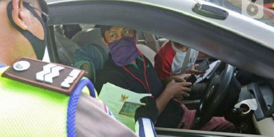 Polres Blitar Mulai Berlakukan Pengetatan Arus Pemudik di Jalur Perbatasan