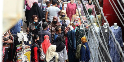 Kerumunan di Pasar Tanah Abang, Ada yang Lalai 
