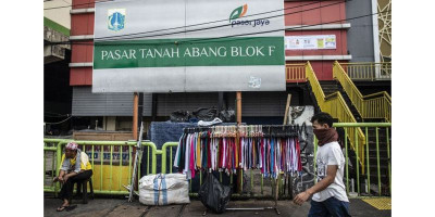 Pasar Tanah Abang Berlakukan Sistem Ganjil Genap Tutup Toko