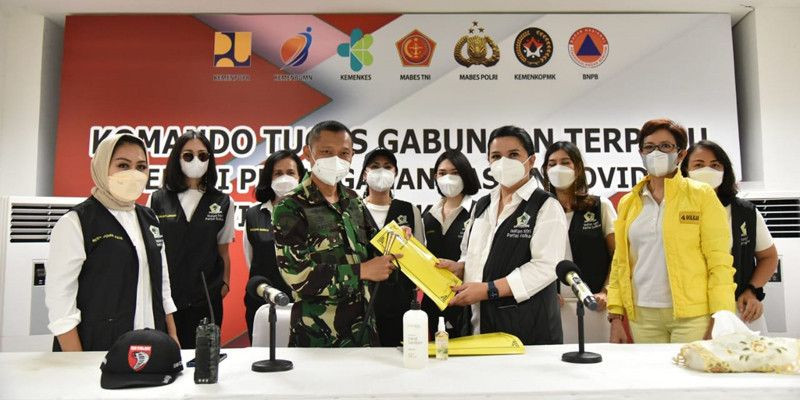 IIPG Berbagi Paket Lebaran dan THR untuk Tenaga Kesehatan