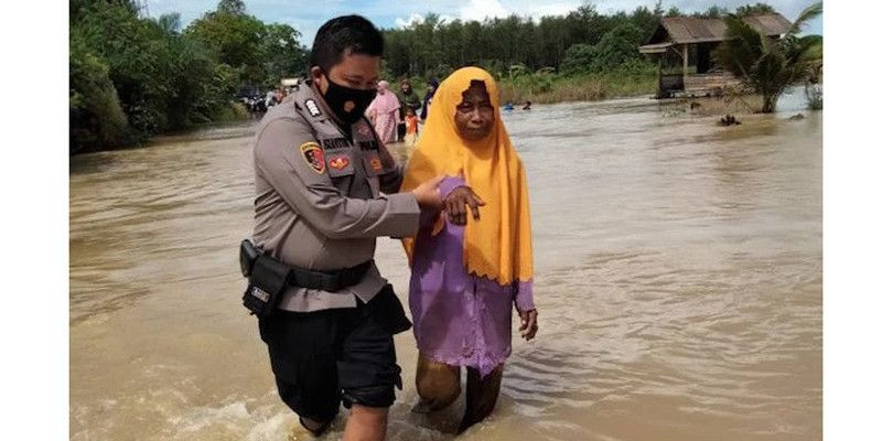 Lima Desa di Satui Terdampak Banjir, Ratusan Warga Mengungsi 
