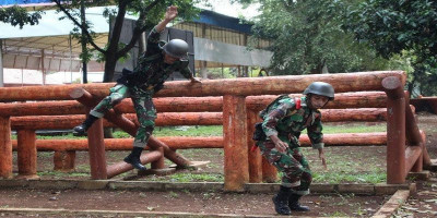 Halang Rintang Jadi Materi Latihan Tw II Prajurit Yon Kapa 1 Marinir