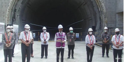 Pembangunan Kereta Cepat Jakarta-Bandung Sudah 73 Persen