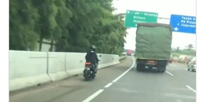 Motor Nyelonong Masuk Tol JORR, Polisi Turun Tangan
