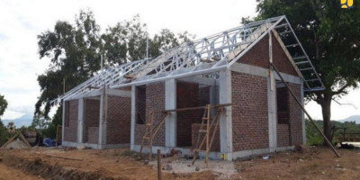 Pemerintah Distribusikan Panel ke Lokasi Pembangunan Hunian Tetap Pascabencana NTT dan NTB