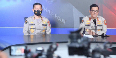 Oknum Polisi Terjadi OTT Pembuatan SIM, Ini Penjelasan Mabes Polri
