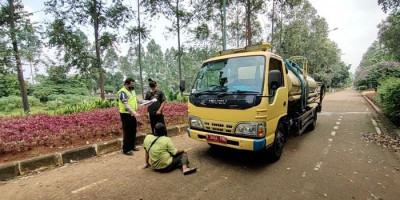 Sedang Berolahraga, Pejalan Kaki Ditabrak Mobil Dinas Pertamanan dan Pemakaman DKI Jakarta