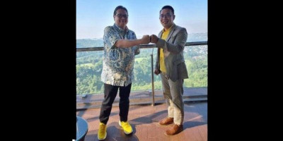 Bertemu Airlangga Hartarto, Ridwan Kamil Bahas Politik 2024