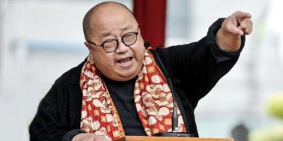 Humor Itu Serius, Serius Itu Humor