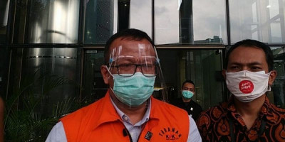 Akui ke Amerika untuk Berfoya-foya, Eddy Prabowo Bantah Pakai Uang Izin Eskpor Benih Lobster