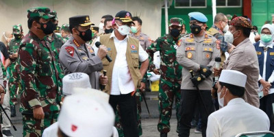 Tinjau Bangkalan Bareng Panglima TNI, Kapolri Paparkan Langkah Selamatkan Warga dari Risiko Covid-19 