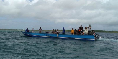 SPKKL Tual Cari Korban Diduga Jatuh dari Longboat di Perairan Pulau Waratneo