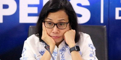 Pemerintah Bakal Potong Lagi THR dan Gaji ke-13