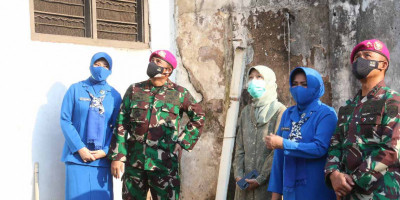 TNI AL Korps Marinir Bedah Rumah Anggotanya Yang Gugur Di Aceh