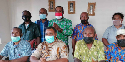 Lima Komunitas Masyarakat Adat Kabupaten Jayapura Tuntut PLN Rp 200 Miliar