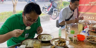 Wamendag Jerry Makan di Warung, Waktunya 7 Menit 38 Detik