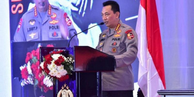 Kapolri Siapkan Strategi Capai Vaksinasi 70 Persen di Hari Kemerdekaan 