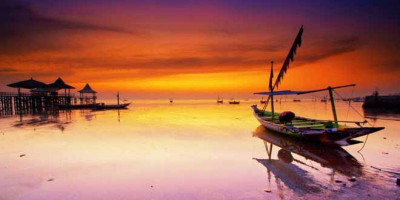 Satu Pagi di Pantai Kenjeran