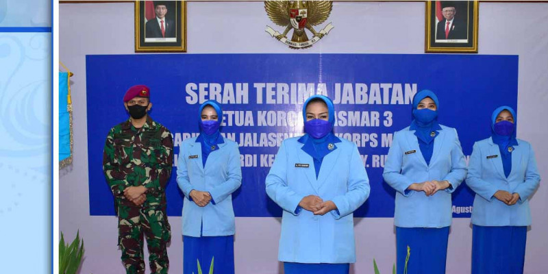 Ketua Gabungan Jalasenastri Korps Marinir Pimpin Sertijab Ketua Korcab Pasmar 3