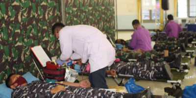 Korps Marinir TNI AL Gelar Donor Plasma Konvalescent