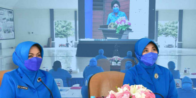 Pengurus Gabungan Jalasenastri Korps Marinir Ikuti Penyegaran Organisasi Jalasenastri Secara Virtual