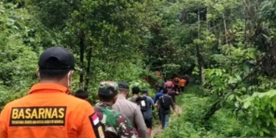 Tiga Tim Bergerak untuk Evakuasi 30 Pencinta Alam yang Terjebak di Gunung Amonggedo