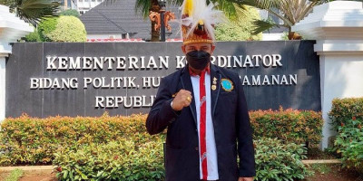 Pemuda Adat Papua Minta Jokowi Selesaikan Dualisme Sekda Demi Sukseskan PON XX