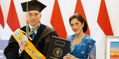 Sah, Ibas Raih Gelar Doktor dengan Predikat Cumlaude
