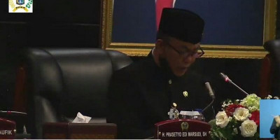 Surat Tanda Tangan Interpelasi Terhadap Anies 33 Anggota PDIP-PSI Diterima Ketua DPRD DKI