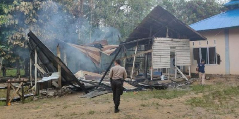 Masjid di Kalbar Dirusak dan Dibakar, 10 Terduga Pelaku Dibekuk Polisi