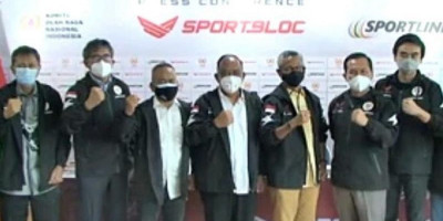 Ketum PWI Pusat Atal S Depari Terima Penghargaan Anugerah Olahraga
