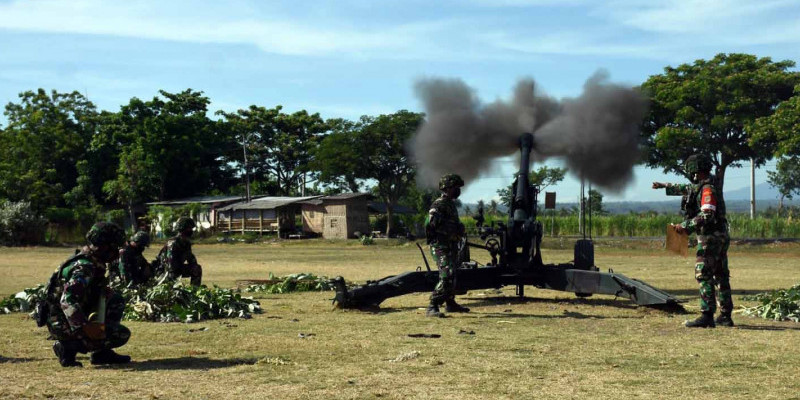 Baterai Armed Marinir dan Baterai Arhanud Marinir Pindah Stelling Dalam Latihan Satuan Lanjutan