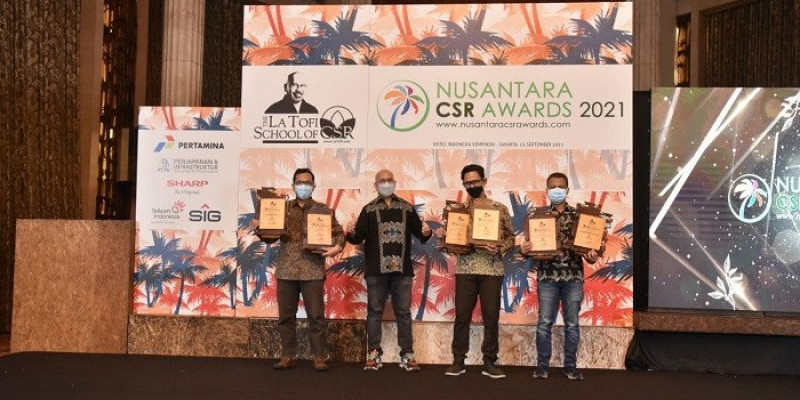 Sukses Berdayakan Masyarakat, PLN Raih 6 Penghargaan Nusantara CSR Awards 2021