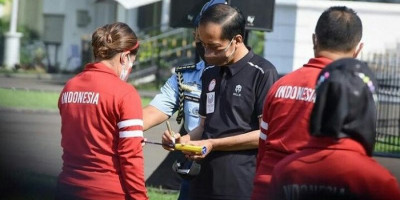 Jokowi Serahkan Bonus untuk Para Atlet dan Pelatih Paralimpiade Tokyo 2020, Lihat Jumlahnya