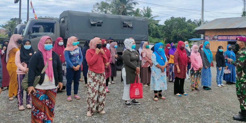 Sinergitas Yonif 8 Marinir Bersama Polres Langkat Dukung Vaksinasi Di Kab. Langkat
