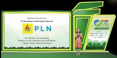 Tingkatkan Produktivitas, PLN Bantu Mesin Produksi UMKM Opak Ketan di Sumedang