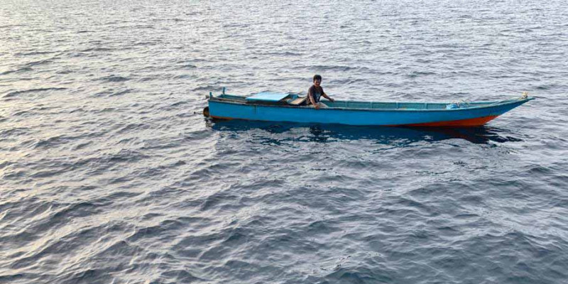 Bakamla RI Berhasil Evakuasi Longboat Rusak Mesin di Perairan Tanjung Burang