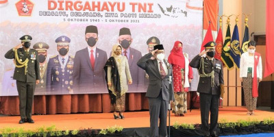 Pimpin Upacara HUT ke-76 TNI di Brunei, Dubes RI Apresiasi Peran Penting TNI Hadapi Pandemi 