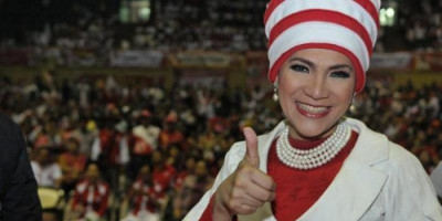 Tak Sadarkan Diri, Dorce Gamalama Dilarikan ke RS dan Dirawat di ICU