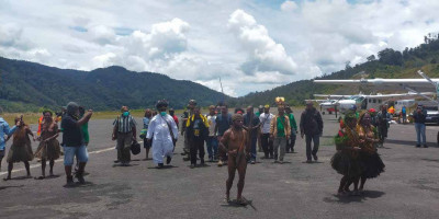 Heboh! Ribuan Masyarakat Intan Jaya Turun ke Jalan